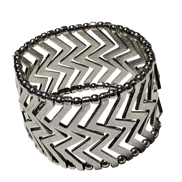 Boho Chic Silver Tone Chevron Stretch Bracelet Beaded Edge Fashion Jewelry Women - Picture 2 of 5
